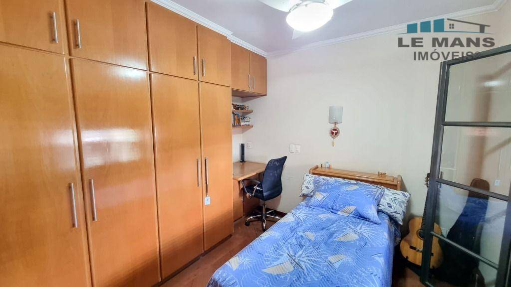 Casa à venda com 3 quartos, 205m² - Foto 28