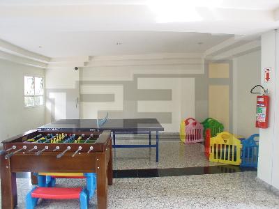 Apartamento à venda com 3 quartos, 192m² - Foto 2