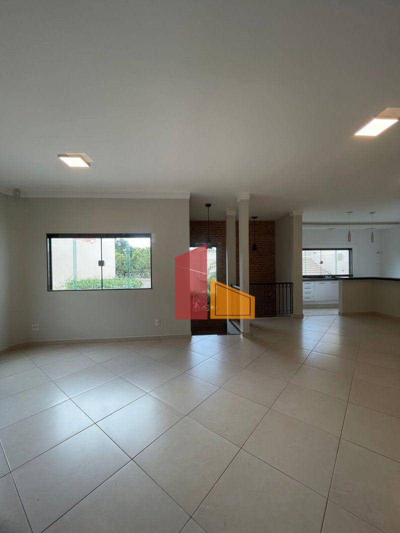 Casa à venda com 3 quartos, 312m² - Foto 18