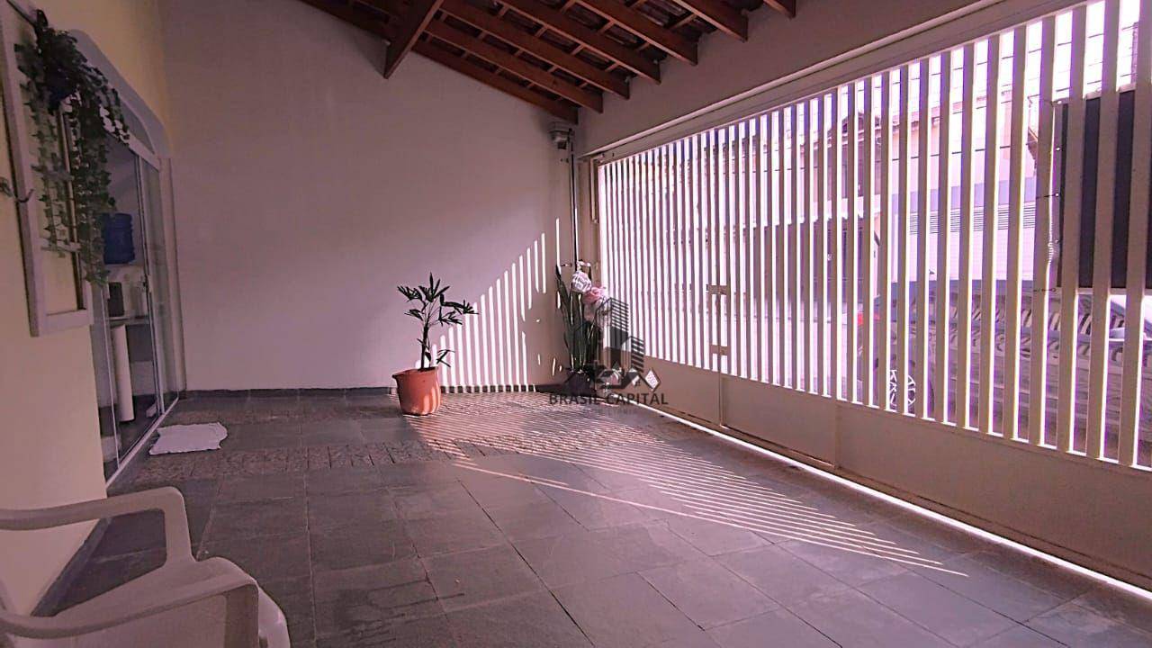 Casa à venda com 3 quartos, 162m² - Foto 27