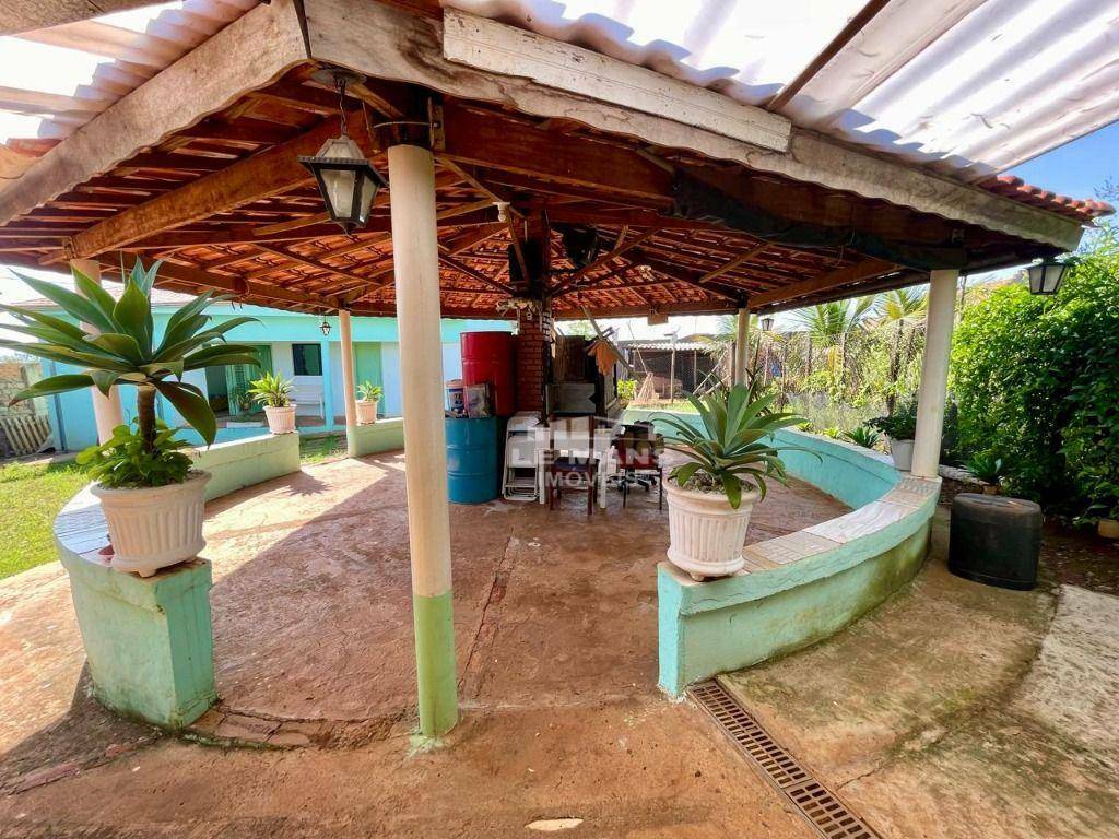 Chácara à venda com 3 quartos, 196m² - Foto 26