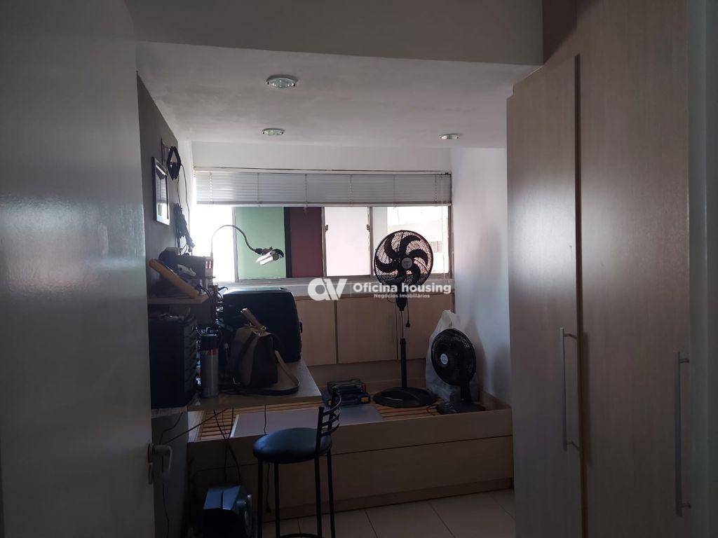 Apartamento à venda com 3 quartos, 70m² - Foto 4