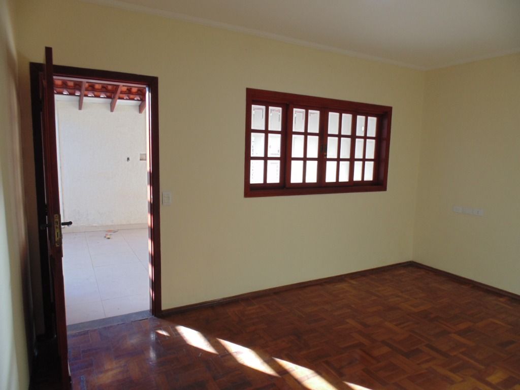 Casa à venda com 2 quartos, 60m² - Foto 6