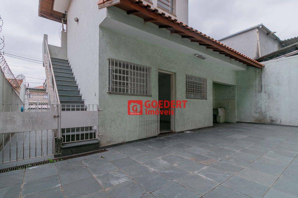 Casa para alugar com 3 quartos, 197m² - Foto 41