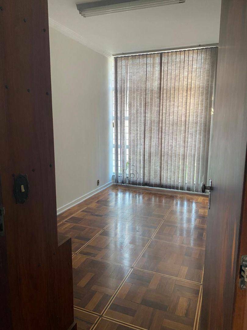 Casa para alugar com 3 quartos, 333m² - Foto 43