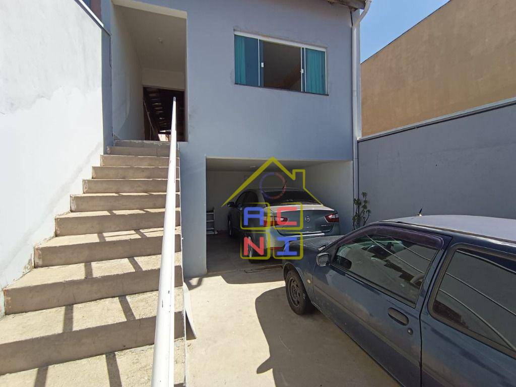 Casa à venda com 2 quartos, 90m² - Foto 4