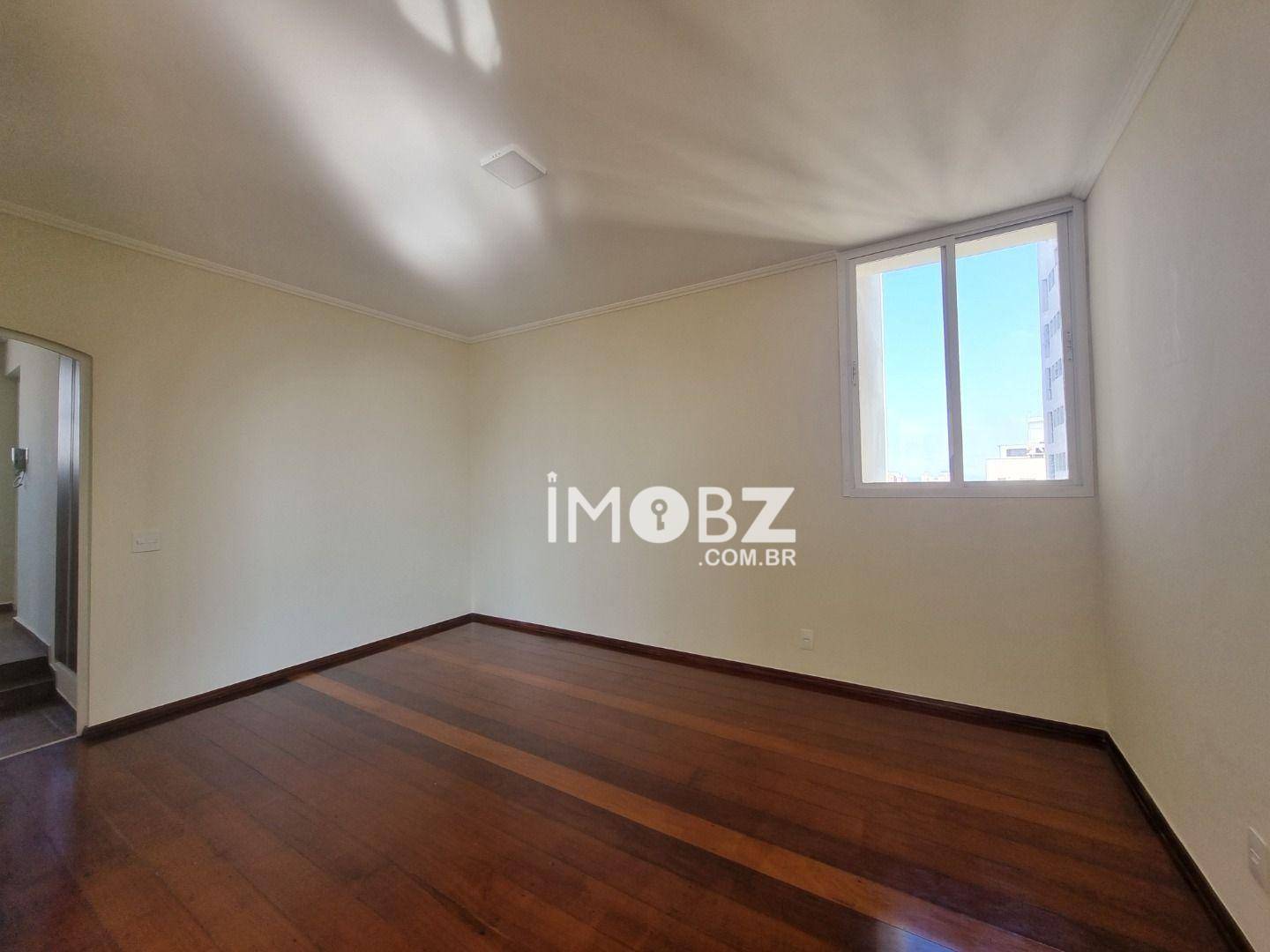 Apartamento à venda com 4 quartos, 211m² - Foto 9