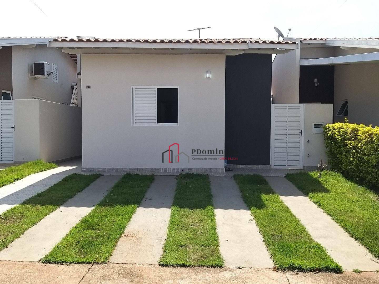 Casa de Condomínio para alugar com 3 quartos, 78m² - Foto 1