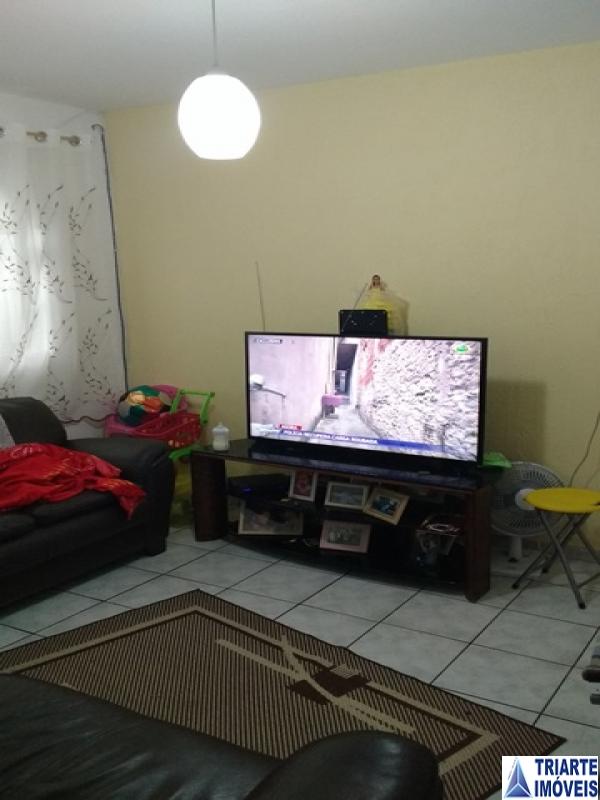 Sobrado à venda com 4 quartos, 224m² - Foto 1