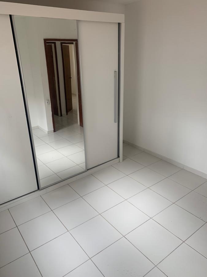 Apartamento para alugar com 3 quartos, 75m² - Foto 11