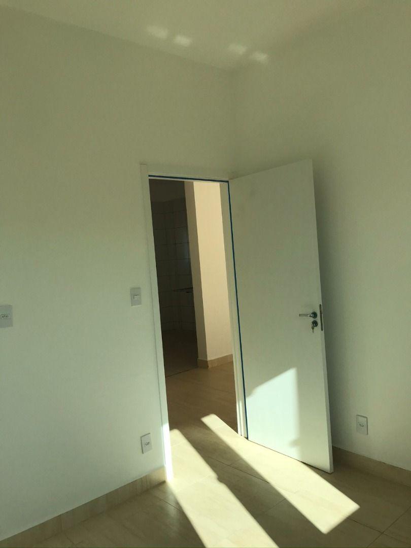 Casa à venda com 2 quartos, 59m² - Foto 20