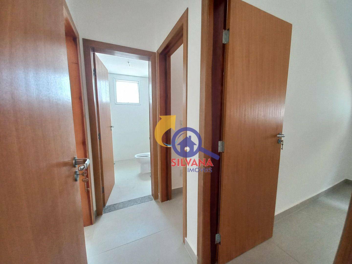 Apartamento à venda com 3 quartos, 80m² - Foto 3