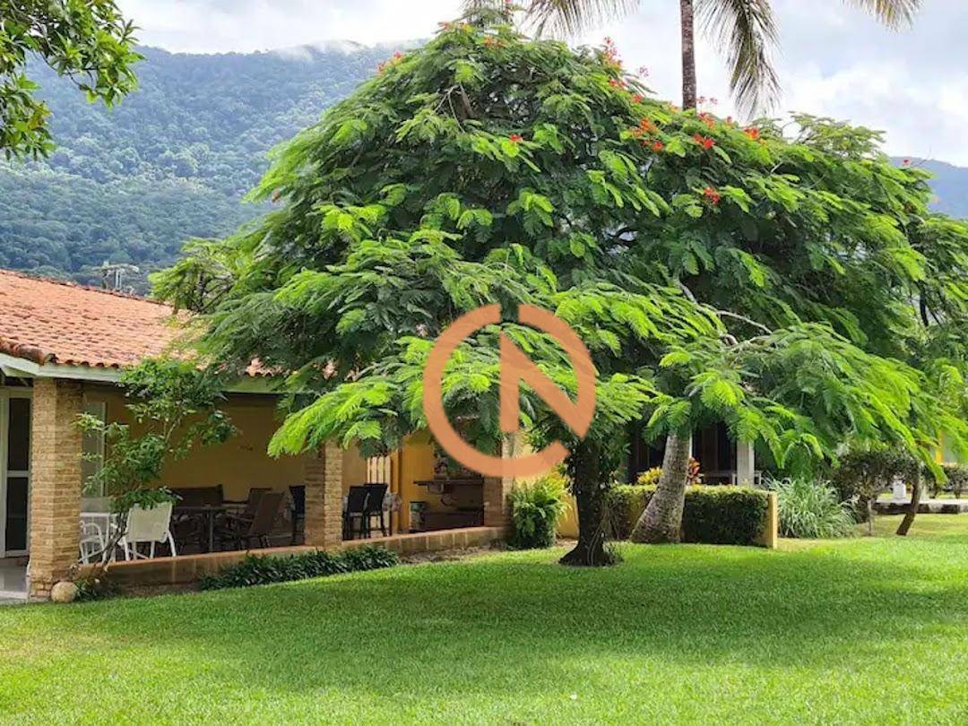 Casa à venda com 5 quartos, 248m² - Foto 9