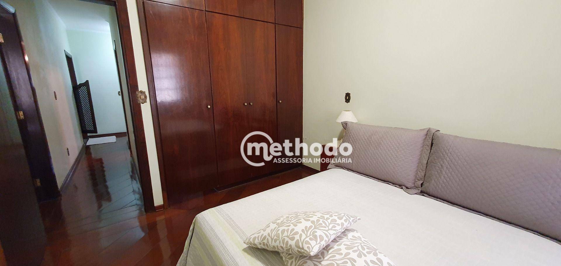 Casa à venda com 3 quartos, 251m² - Foto 12