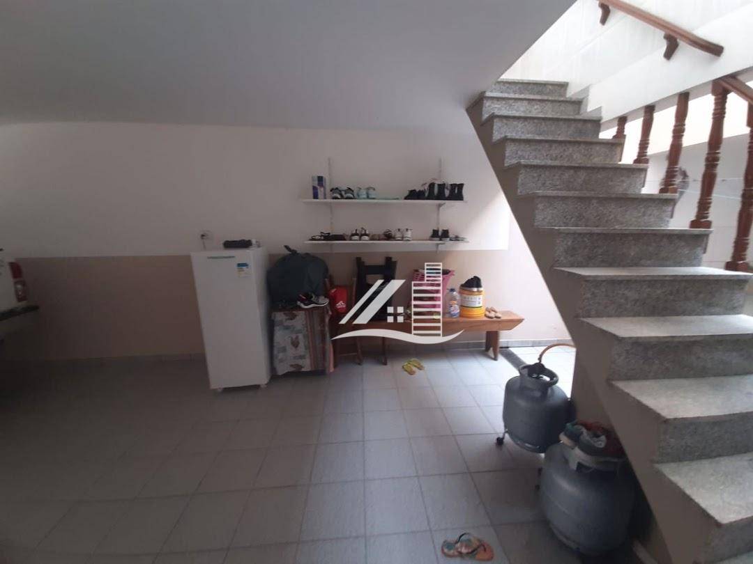 Sobrado à venda com 3 quartos, 231m² - Foto 18