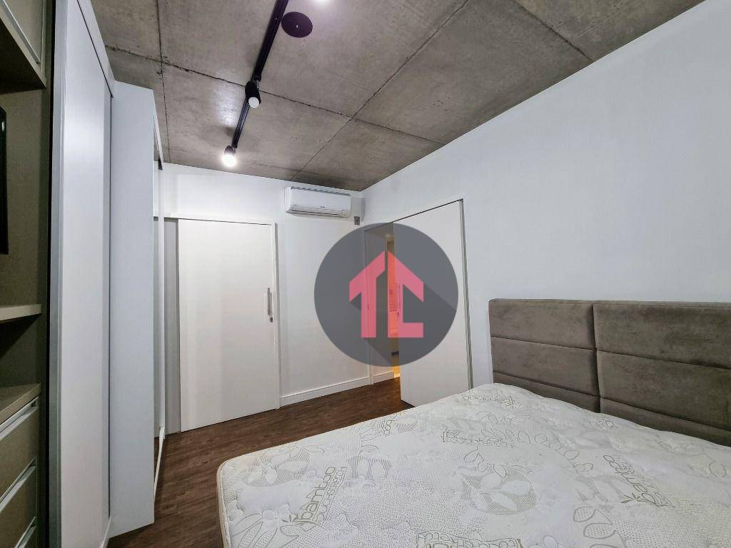 Apartamento para alugar com 2 quartos, 70m² - Foto 11