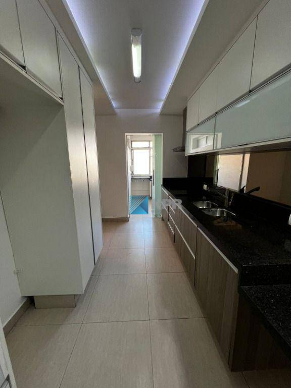 Apartamento à venda com 3 quartos, 130m² - Foto 6