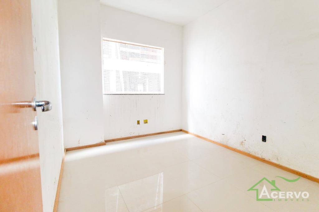 Apartamento à venda com 2 quartos, 71m² - Foto 5