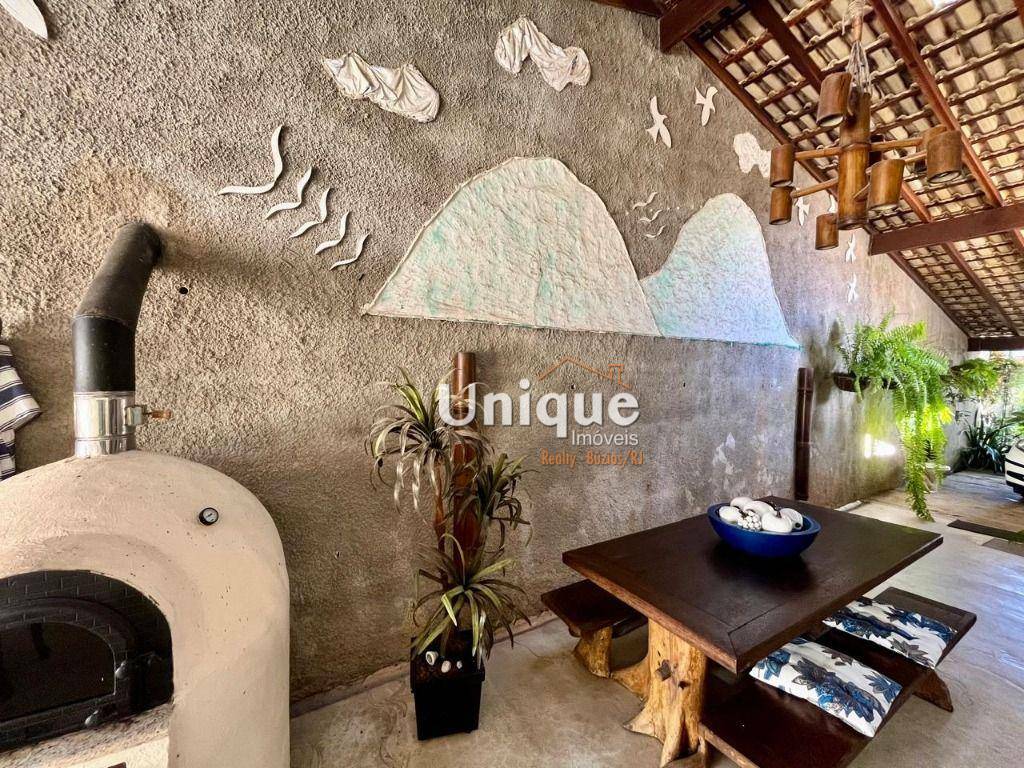 Casa de Condomínio à venda com 4 quartos, 300m² - Foto 38