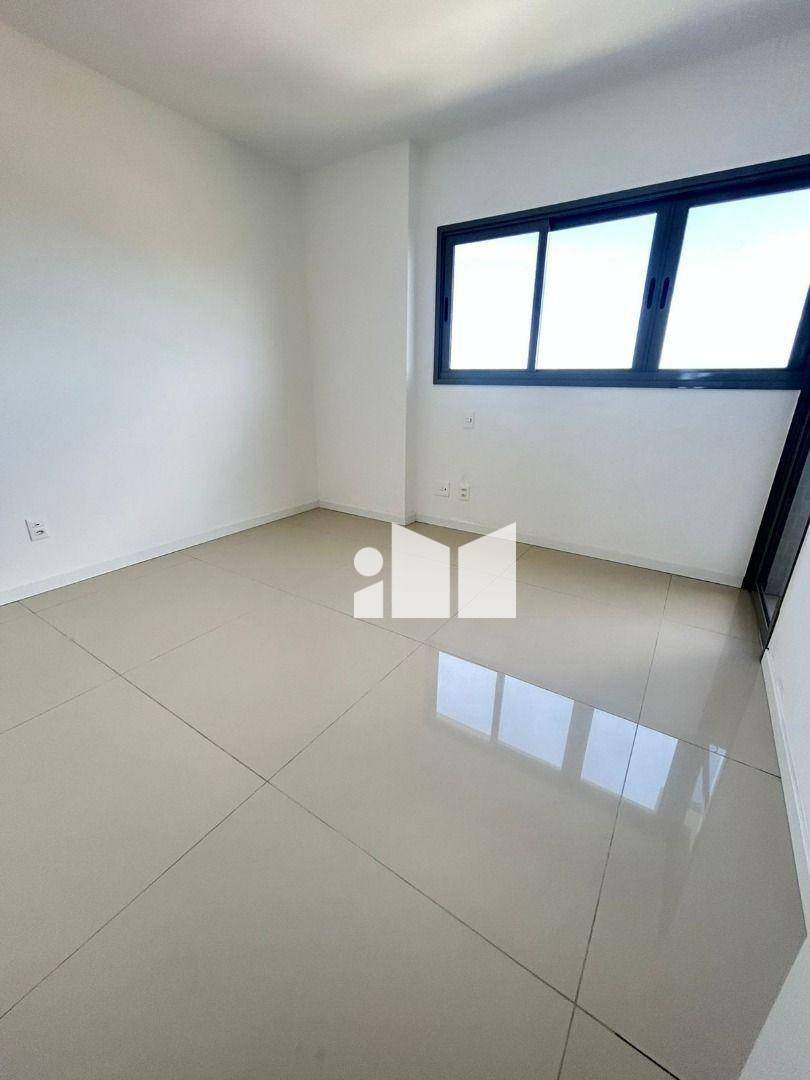 Apartamento à venda com 4 quartos, 147m² - Foto 12