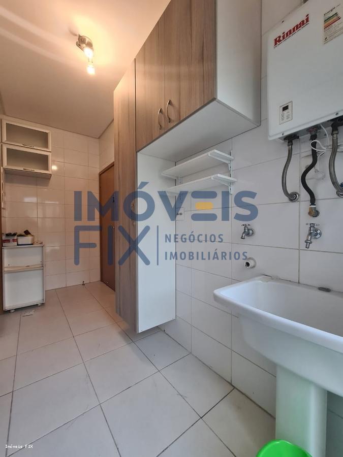 Apartamento à venda com 3 quartos, 104m² - Foto 18