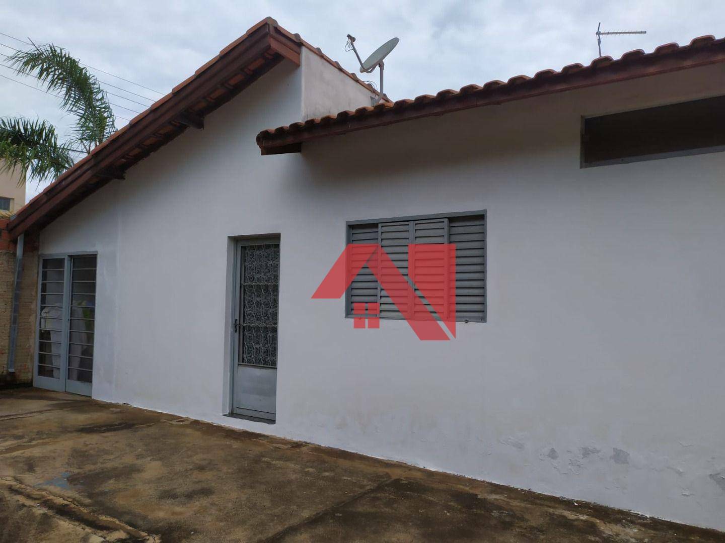 Casa à venda com 2 quartos, 90m² - Foto 1