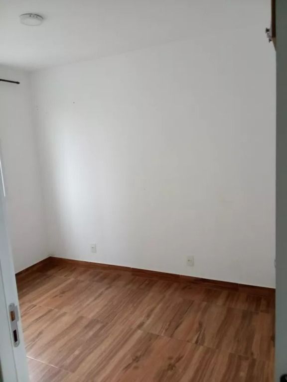 Apartamento à venda com 2 quartos, 41m² - Foto 8