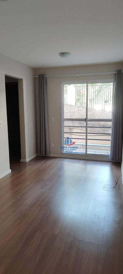 Apartamento à venda com 2 quartos, 70m² - Foto 1