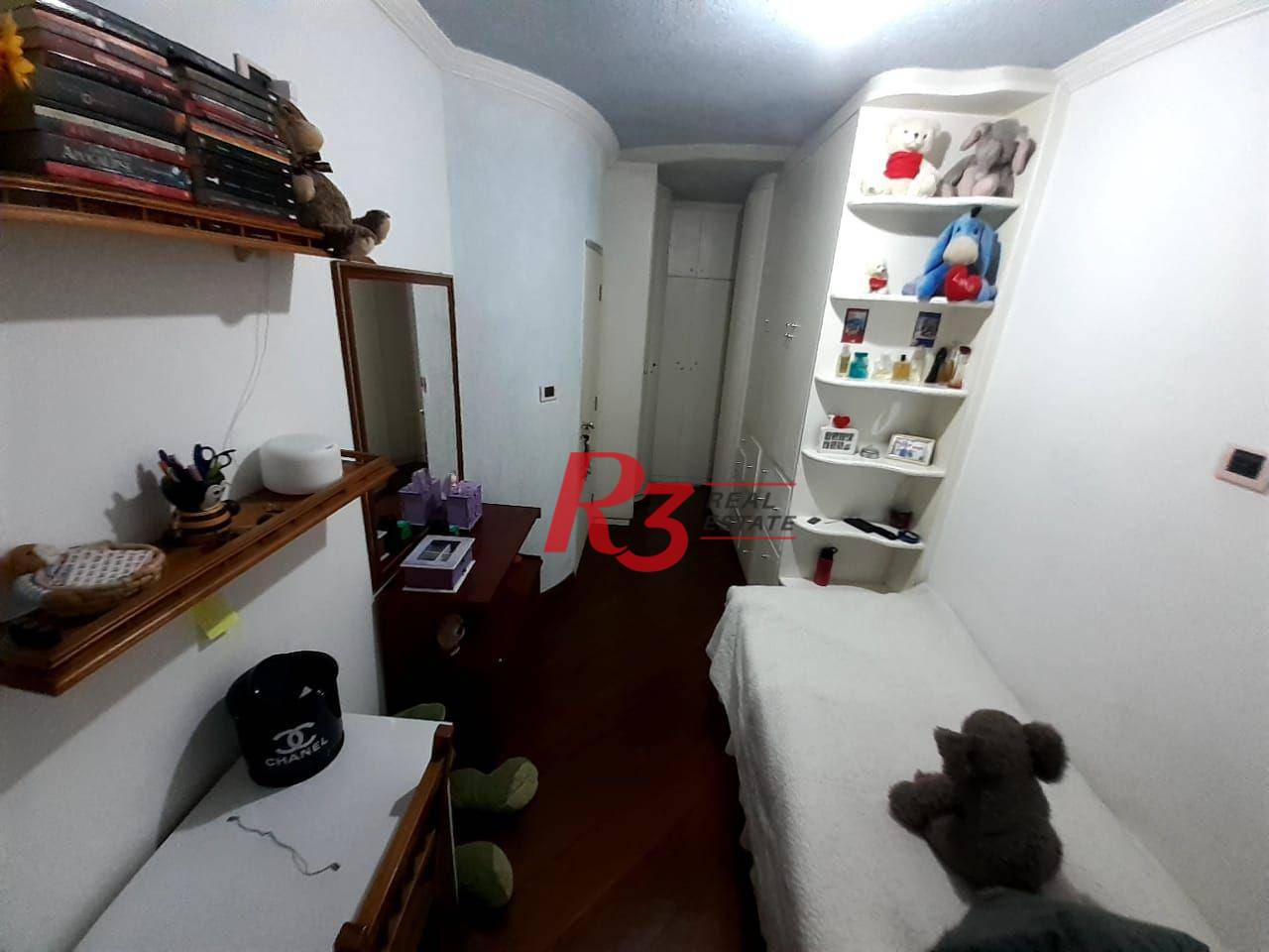 Casa à venda com 4 quartos, 280m² - Foto 17