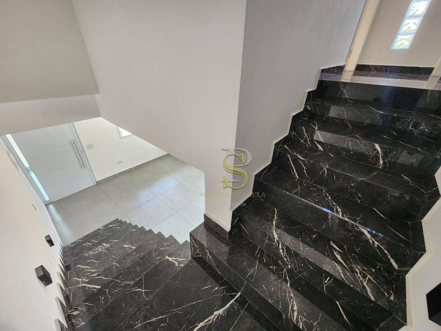 Casa à venda com 2 quartos, 110m² - Foto 13