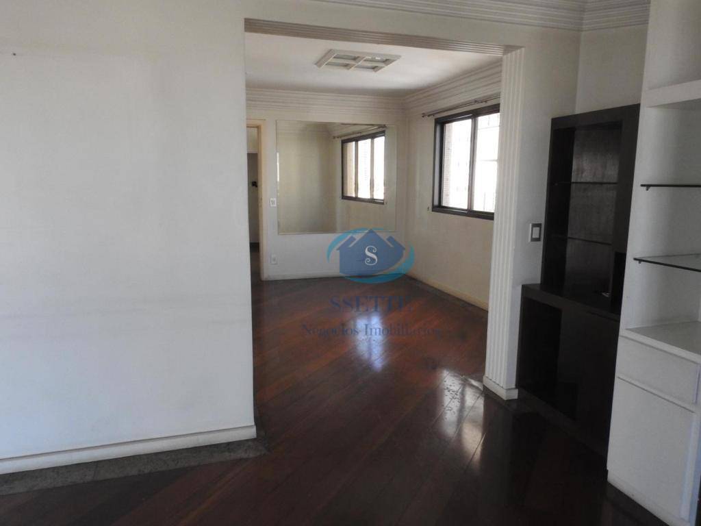 Apartamento à venda com 4 quartos, 220m² - Foto 6