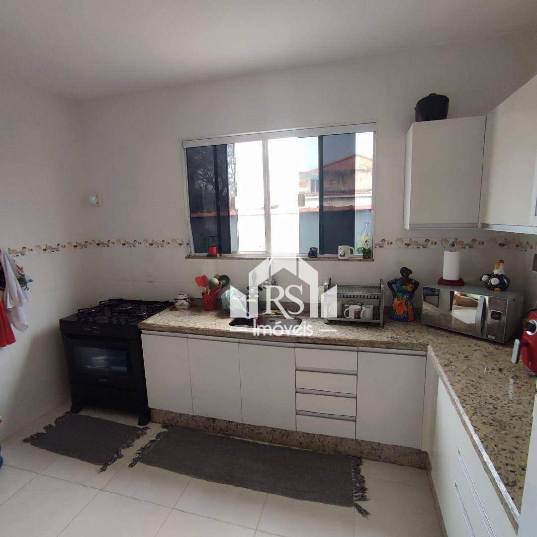 Casa à venda com 3 quartos, 360m² - Foto 5