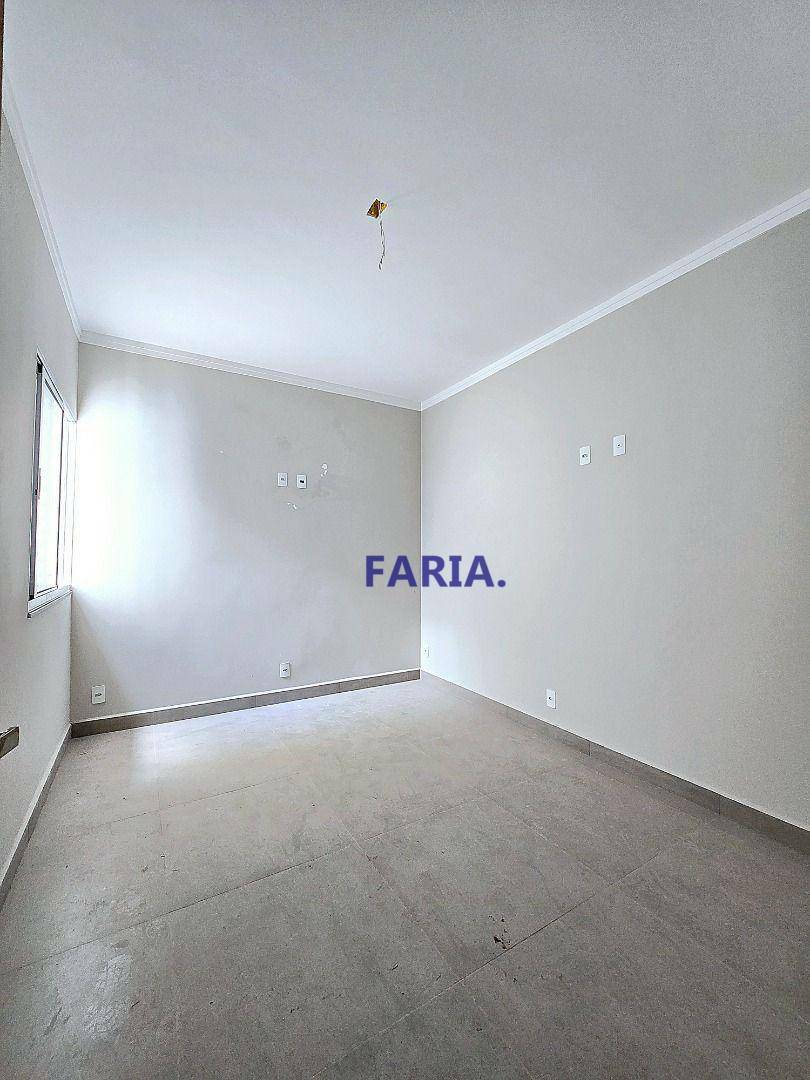 Casa à venda com 3 quartos, 110m² - Foto 8