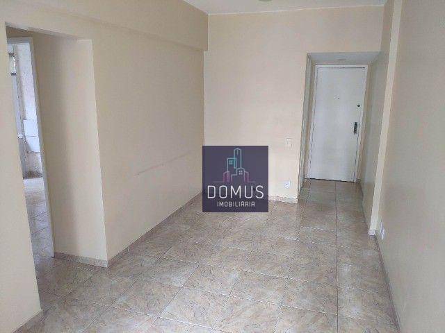 Apartamento à venda com 2 quartos, 70m² - Foto 10