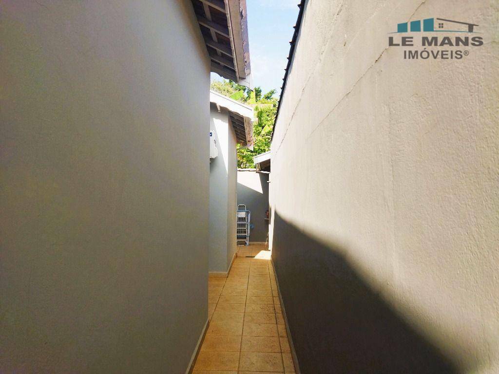 Casa à venda com 3 quartos, 100m² - Foto 31