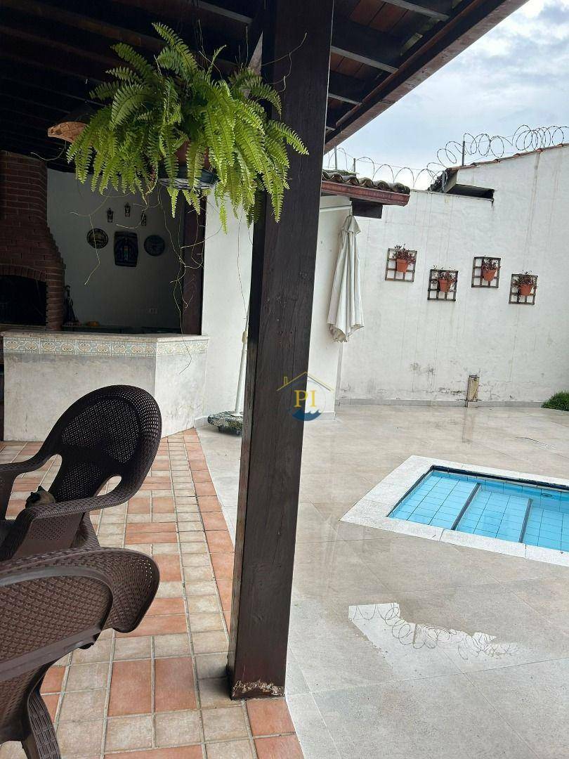 Casa à venda com 3 quartos, 260m² - Foto 40