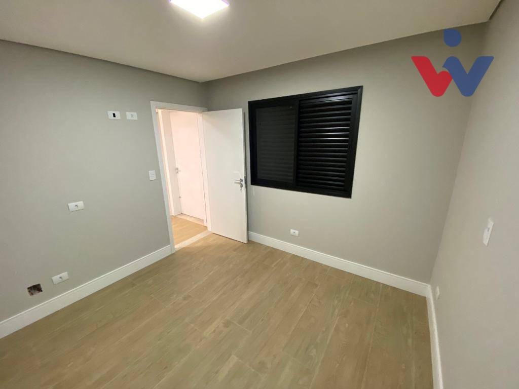 Casa à venda com 3 quartos, 238m² - Foto 18