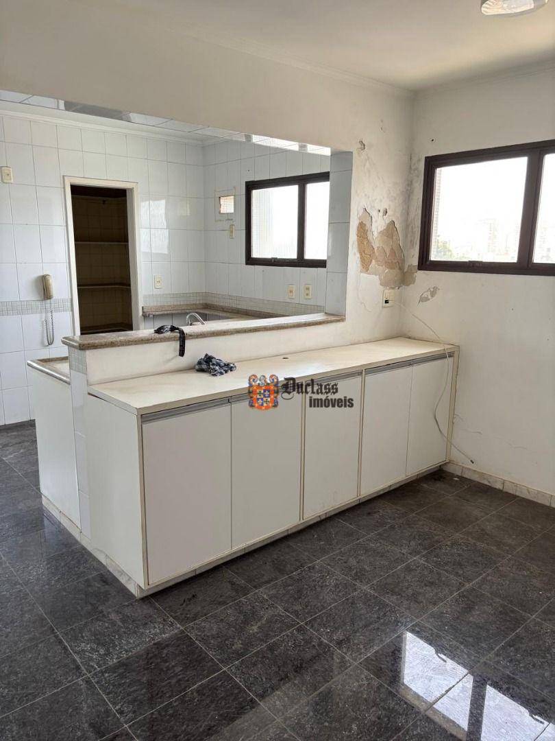 Cobertura à venda com 4 quartos, 636m² - Foto 2