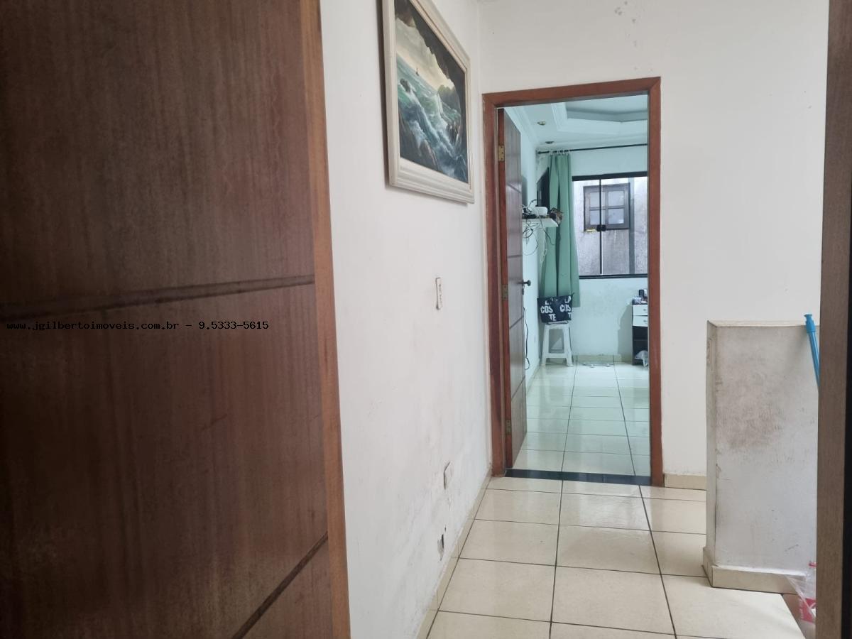 Casa à venda com 3 quartos, 67m² - Foto 15