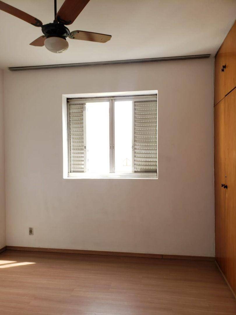 Apartamento à venda com 2 quartos, 80m² - Foto 11