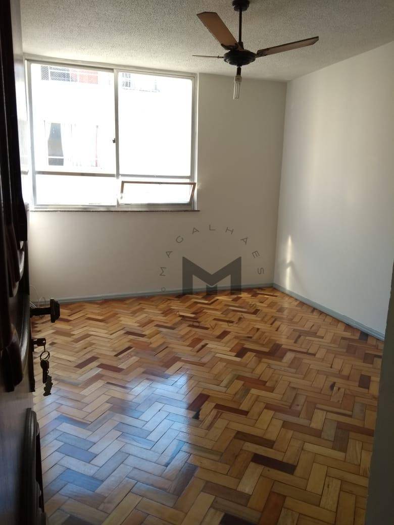 Apartamento à venda com 3 quartos, 60m² - Foto 14