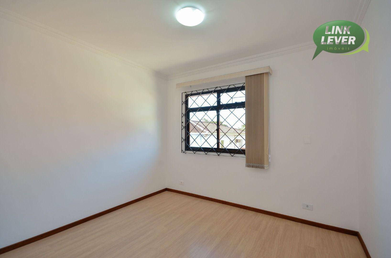 Sobrado para alugar com 3 quartos, 180m² - Foto 32