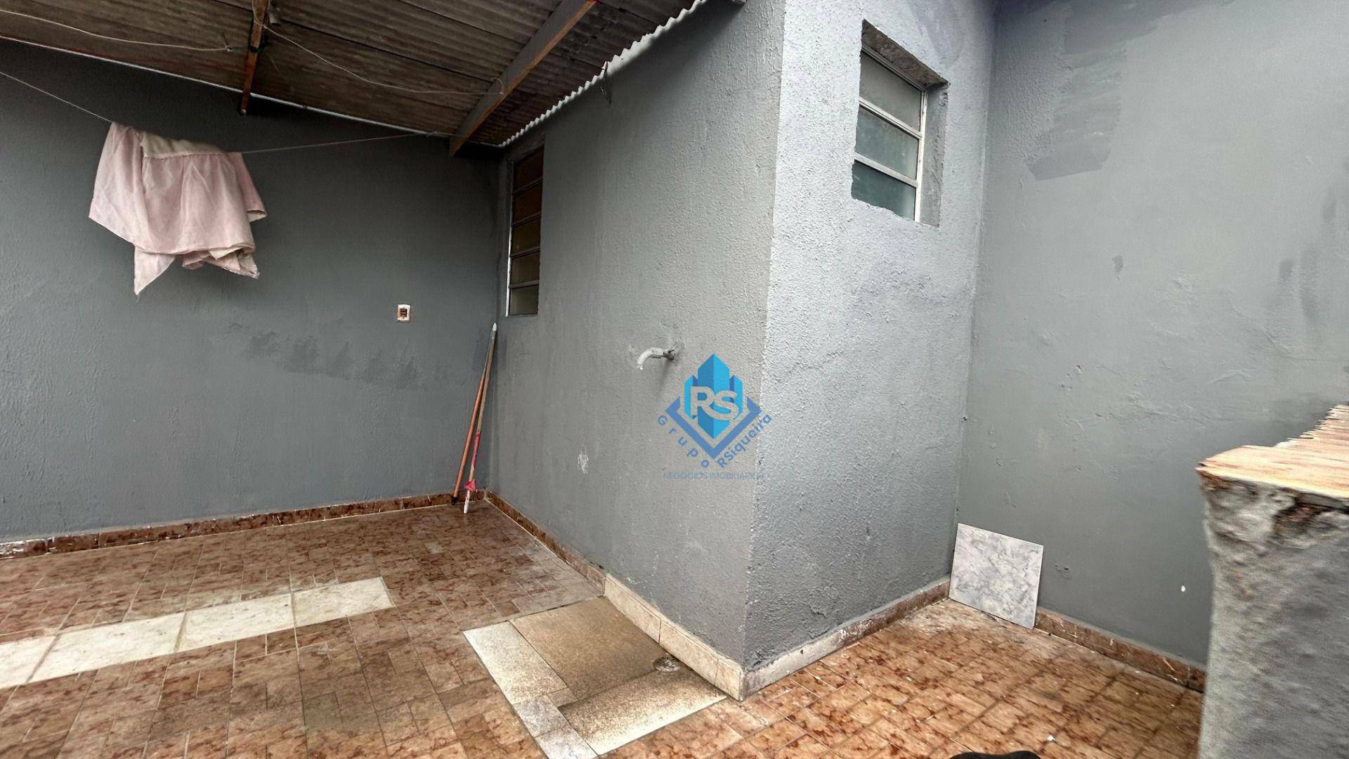 Sobrado para alugar com 2 quartos, 120m² - Foto 3