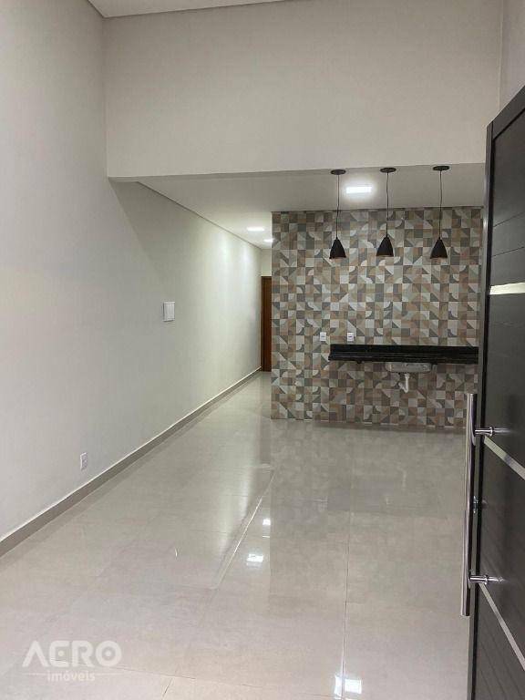 Casa à venda com 2 quartos, 70m² - Foto 10