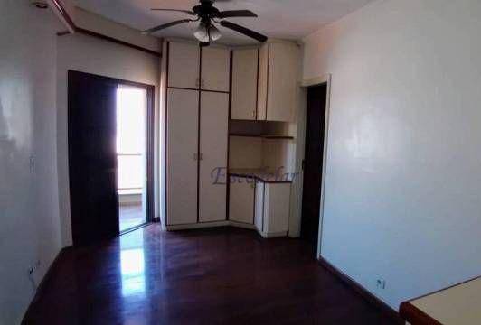 Apartamento para alugar com 4 quartos, 198m² - Foto 13