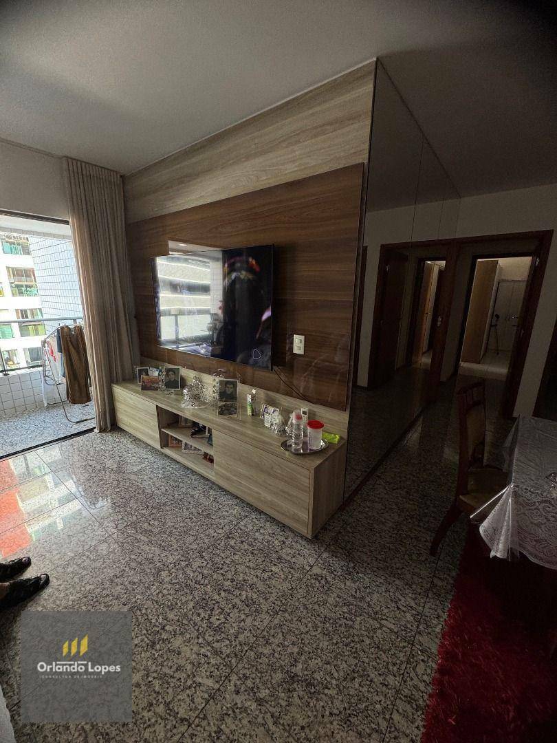 Apartamento à venda com 3 quartos, 112m² - Foto 2