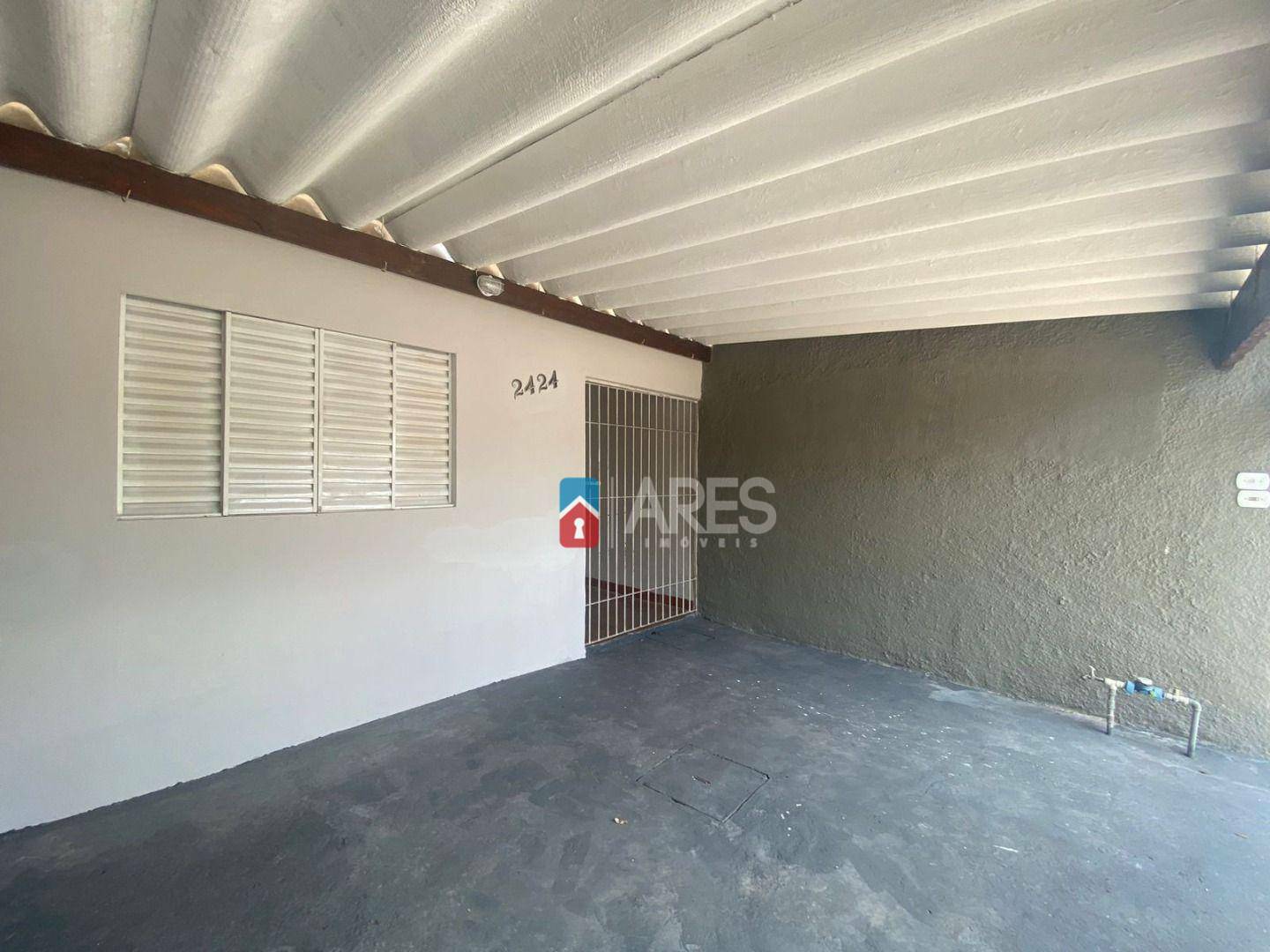 Casa à venda com 2 quartos, 88m² - Foto 1