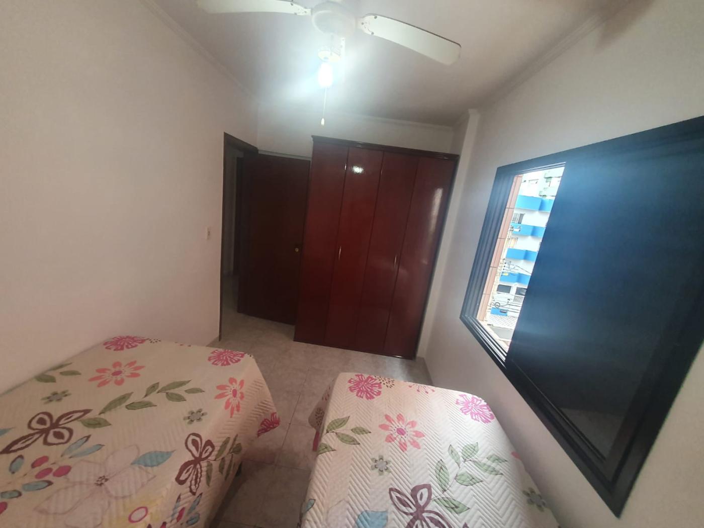 Apartamento à venda com 2 quartos, 70m² - Foto 15