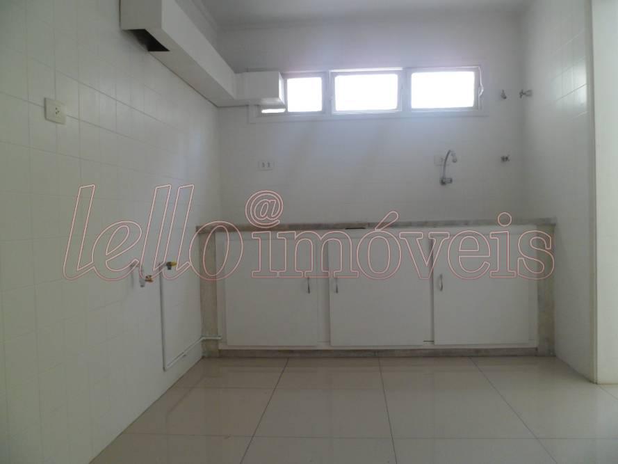 Apartamento para alugar com 3 quartos, 127m² - Foto 13