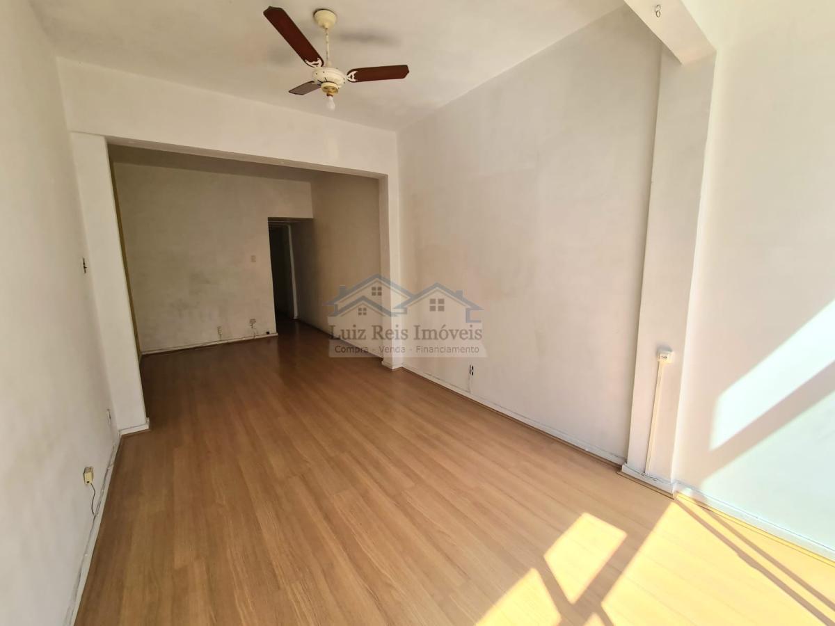 Apartamento à venda com 1 quarto, 39m² - Foto 11